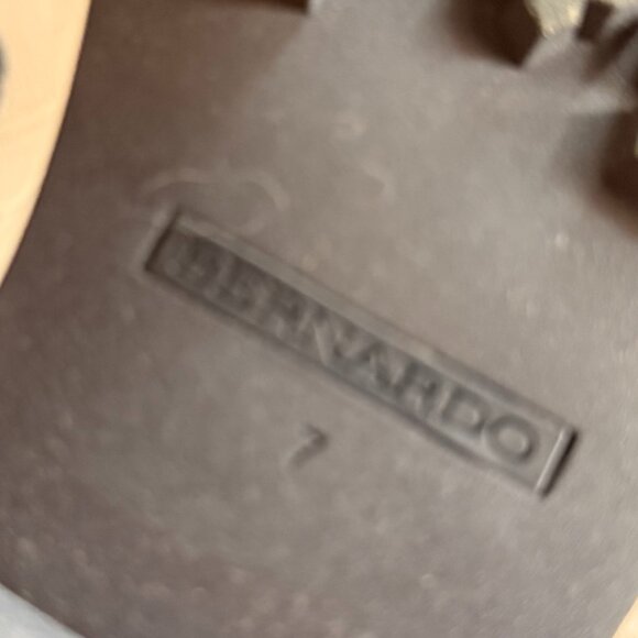 Bernardo Zina Navy Lace Up Rubber Boote WOMENS SIZE 7 - Picture 10 of 11